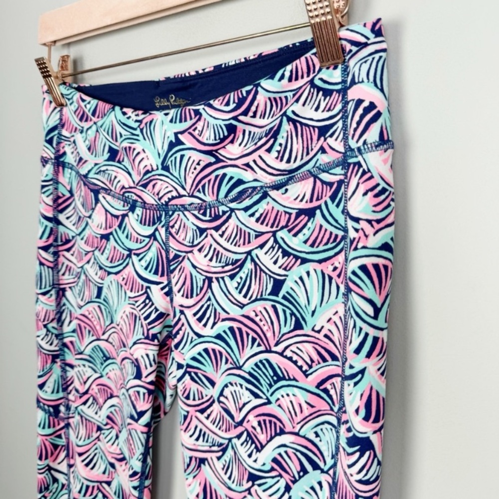 Lilly Pulitzer Neptunes Net Weekender Luxletic Leggings - Picture 6 of 12